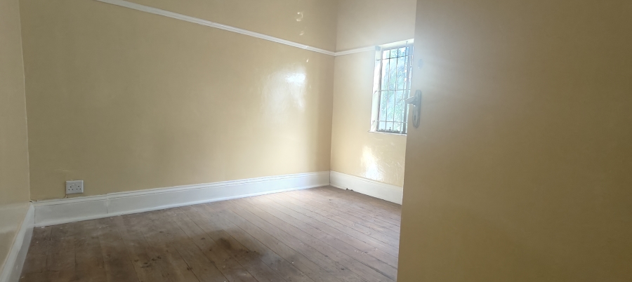 6 Bedroom Property for Sale in Sydenham Eastern Cape